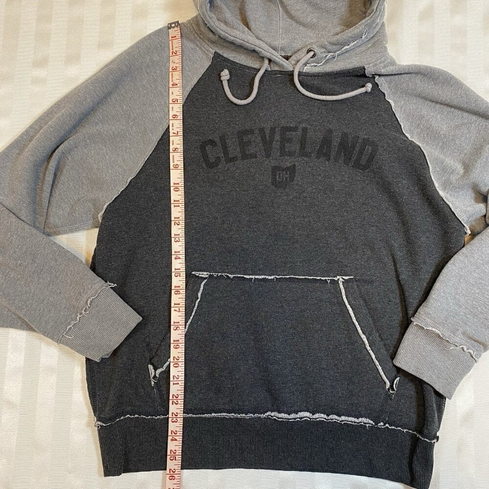 j. america Vintage Cleveland Ohio Hoodie Sweatshirt Distressed Accents Sz Small - Picture 6 of 12